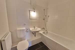 *Grün. Ruhig. Gemütlich. - 3-Zimmer-Wohnung mit Balkon!* – An der Kotsche 40, 4207 Leipzig – Vorschaubild 12