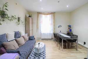 Charmante 3-Zimmer-Altbauwohnung in zentraler Lage von Bad-Cannstatt – Die vollständige Adresse der Immobilie erhältst du vom Anbieter., 70372 Schmidener Vorstadt, Stuttgart – Vorschaubild 5