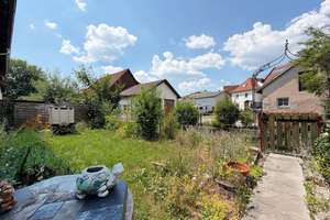 Diese Wohnidylle wird Ihr neues Zuhause. 3 Zimmer auf 97 m². Herrlicher Garten, Garage plus Carport. – Die vollständige Adresse der Immobilie erhältst du vom Anbieter., 78176 Blumberg – Vorschaubild 16
