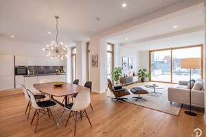 Repräsentative, hochwertige 
3 Zimmer-Wohnung 
mit großer Dachterrasse im Herzen Düsseldorfs. – Die vollständige Adresse der Immobilie erhältst du vom Anbieter., 40213 Stadtmitte, Düsseldorf – Vorschaubild 3