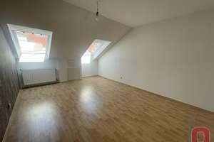 Wohnen am Rheinauer See – Charmante 3-ZKB-Dachgeschosswohnung mit Loggia und TG-Stellplatzoption – Die vollständige Adresse der Immobilie erhältst du vom Anbieter., 68219 Rheinau, Mannheim – Vorschaubild 4