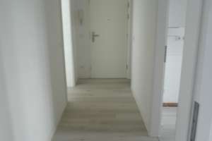 3 Zimmer Wohnung mit Balkon Hochparterre  in Hannovers Oststadt – Hallerstraße 2, 30161 Oststadt, Hannover – Vorschaubild 2