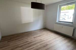 Mehr Raum für Ihre Ideen – 3 Zimmer im Erdgeschoss + 1 Monatskaltmiete Renovierungsbonus! – 38239 Thiede, Salzgitter – Vorschaubild 2
