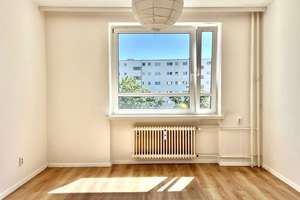 Bezugsfreie + helle 2-Zi-Whg. ZENTRAL in Tempelhof + Süd-Balkon + Lift + Keller – Die vollständige Adresse der Immobilie erhältst du vom Anbieter., 12101 Tempelhof, Berlin – Vorschaubild 11