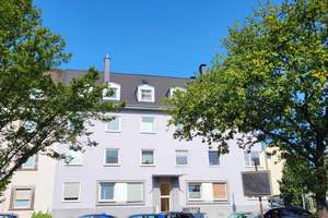 Gut geschnittene 3-Raum KDB DG-Wohnung