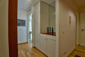 Clarenbach-Gärten: 3 Zimmer (107 m²) am Kanal, Balkon, Aufzug & bis zu 2 TG-Stellplätze – Herbert-Lewin-Straße 1-7, 50931 Lindenthal (Ortsteil), Köln – Vorschaubild 11