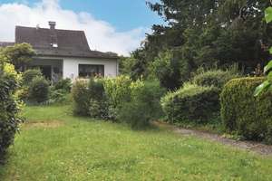Sonniges Wohnen: charmantes EFH, 6 Zimmer, Einliegerwohnung möglich, großer Garten, Garage – Die vollständige Adresse der Immobilie erhältst du vom Anbieter., 40591 Wersten, Düsseldorf – Vorschaubild 2