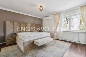 Grunewald Rarität: Großzügiges Familiendomizil mit separater Büro/ Gewerbe Einheit – Die vollständige Adresse der Immobilie erhältst du vom Anbieter., 14193 Grunewald, Berlin – Vorschaubild 10