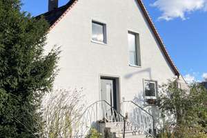 Provisionsfrei! Freistehendes Einfamilienhaus mit traumhaften Garten in Ziegelstein – Hofer Str. 20, 90441 Ziegelstein, Nürnberg – Vorschaubild 2