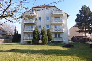 Wir sanieren für Sie | 2 Zi.-DG-Whg. mit  Balkon | ruhiges Wohnumfeld