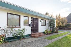 Familienleben auf einer Ebene im klassischen Flachdachbungalow in der Rülau – Die vollständige Adresse der Immobilie erhältst du vom Anbieter., 21493 Schwarzenbek – Vorschaubild 3