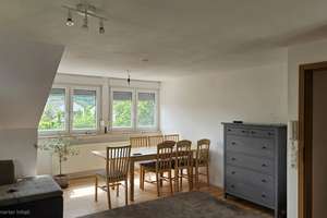 Charmante Dachgeschosswohnung 60m² in Schweinheim – Die vollständige Adresse der Immobilie erhältst du vom Anbieter., 63743 Schweinheim, Aschaffenburg – Vorschaubild 2