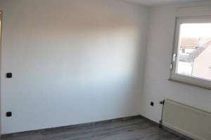 CITYHOUSE: Mehrfamilienhaus solide vermietet mit großem Garten, Keller, Stellplatz und Garage – Die vollständige Adresse der Immobilie erhältst du vom Anbieter., 50767 Heimersdorf, Köln – Vorschaubild 28