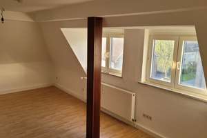 Gemütliche 2 Raum Wohnung plus Hobbyraum (10qm) im angrenzenden Dachboden. – Schemannstraße 64, 45884 Rotthausen, Gelsenkirchen – Vorschaubild 2