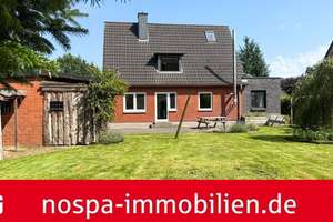 Großes Einfamilienhaus mit ca. 182 m² Wohnfläche auf einem gepflegten Grundstück! – Die vollständige Adresse der Immobilie erhältst du vom Anbieter., 24980 Meyn – Vorschaubild 1