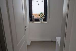neu sanierte, süße ein Zimmer Wohnung mit Einbauküche in Mannheim-Neckarau – Schulstraße 39, 68199 Neckarau, Mannheim – Vorschaubild 4
