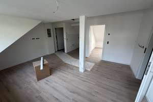 Charmante Dachgeschosswohnung – Moderner Erstbezug mit hellen Wohnräumen – Die vollständige Adresse der Immobilie erhältst du vom Anbieter., 41061 Gladbach, Mönchengladbach – Vorschaubild 2