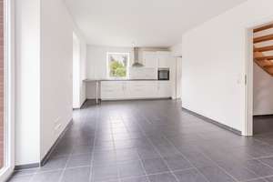COURTAGEFREI - Attraktive Neubau-Doppelhaushälfte mitten im Herzen von Norderstedt-Mitte! – Die vollständige Adresse der Immobilie erhältst du vom Anbieter., 22846 Norderstedt – Vorschaubild 6