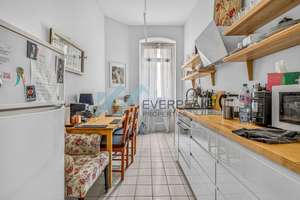 Großzügige 3,5-Zimmer-Altbauwohnung mit Balkon – stilvoll renoviert und modernisiert – Die vollständige Adresse der Immobilie erhältst du vom Anbieter., 10247 Friedrichshain, Berlin – Vorschaubild 6