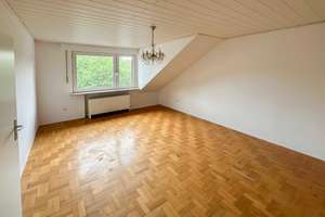 Gepflegte 4-Zimmer-Wohnung mit Einbauküche und Tiefgaragenstellplatz – Die vollständige Adresse der Immobilie erhältst du vom Anbieter., 47169 Marxloh, Duisburg – Vorschaubild 3