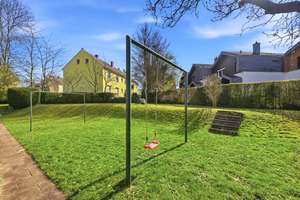 Charmantes Reiheneckhaus mit großem Garten und Erweiterungspotenzial – Graf Bernadotte Straße 11, 51469 Hand, Bergisch Gladbach – Vorschaubild 23