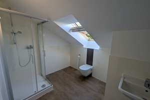 Geräumiges Reihenhaus mit 5 Schlafzimmern, Hobbykeller, TG-Stellplatz, Solar in Sauerlach – 82054 Sauerlach – Vorschaubild 8