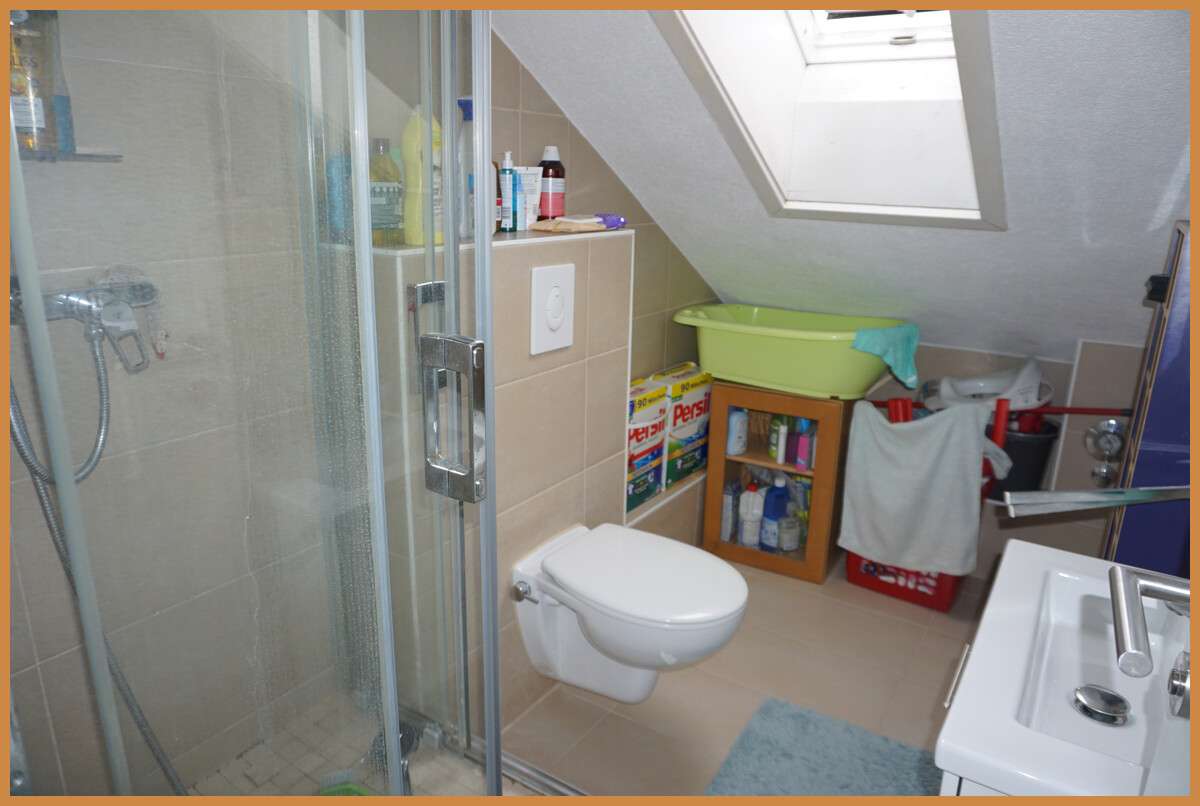 Immobilie in Gengenbach - Ihre Kapitalanlage: 4-Zimmer-Dachgeschosswohnung mit Garage und Stellplatz in guter Lage! - Bild 1