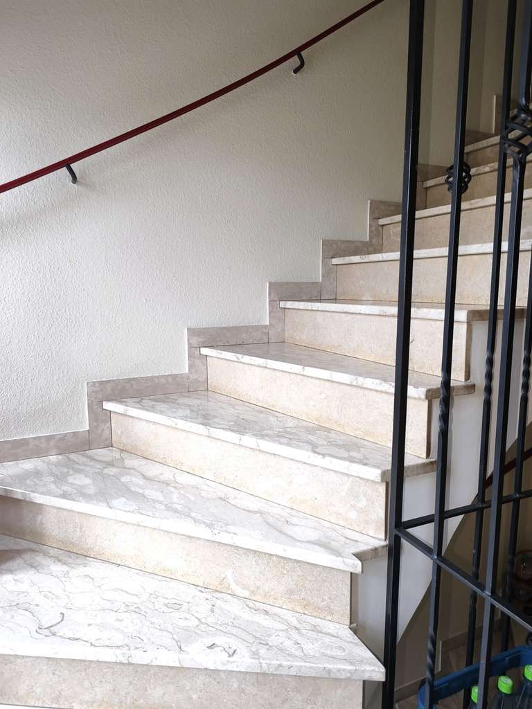 Immobilie in Sinzig - Attraktives 1–2 oder 3-Familienhaus mit Garage und Garten in ruhiger und zentraler Lage - Bild 2