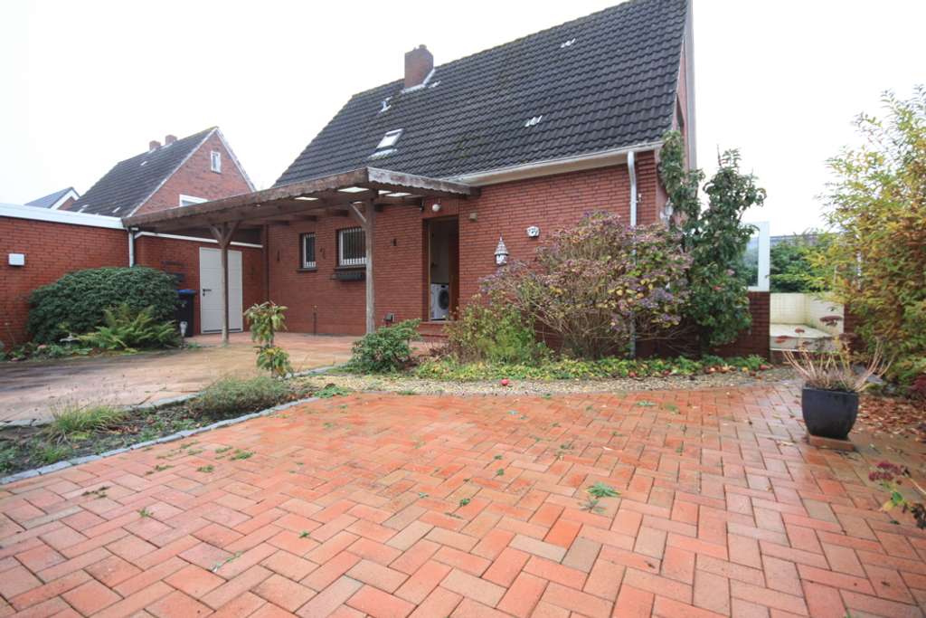 Immobilie in Weener - *Top Lage *gute Bausubstanz *überdachte Terrasse *Garage *Gasheizung von 2021 - Bild 2