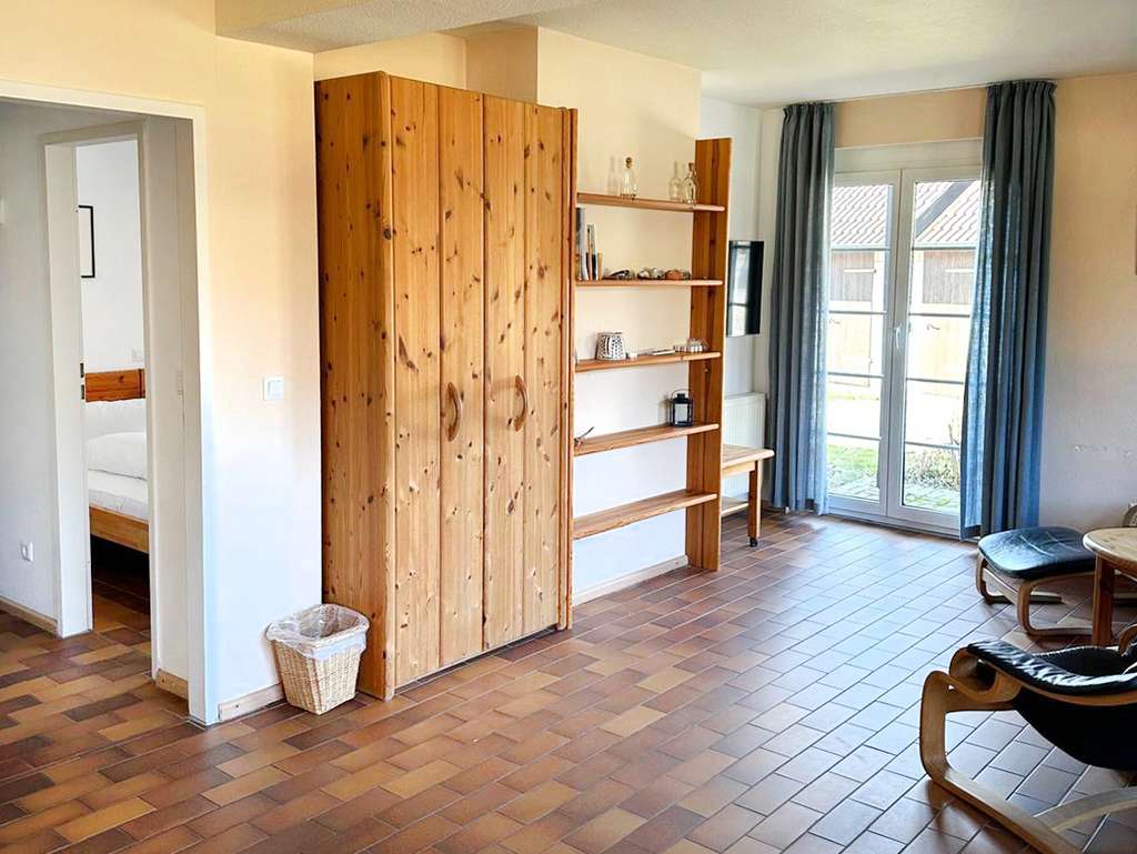 Immobilie in Prerow - Erdgeschosswohnung mit Terrasse und freiem Wiesenblick - Bild 2