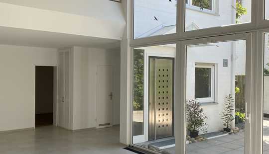 Bild von Saniertes DHH mit Dachterrasse mit Fernblick