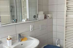 Eigentumswohnung  2 ZKB im DG mit EBK, Stpl, Balkon  (vermietet )zu verkaufen ! – Die vollständige Adresse der Immobilie erhältst du vom Anbieter., 99734 Nordhausen – Vorschaubild 3