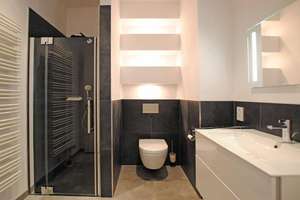Moderne und luxuriöse 4-Zimmer-Wohnung mit Terasse in Berlin Mitte – Die vollständige Adresse der Immobilie erhältst du vom Anbieter., 10115 Mitte (Ortsteil), Berlin – Vorschaubild 9