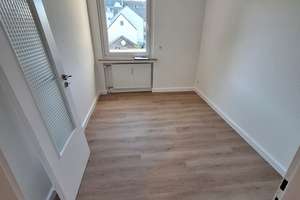 Attraktive, modernisierte 3-Zimmer - Wohnung in ruhiger Lage