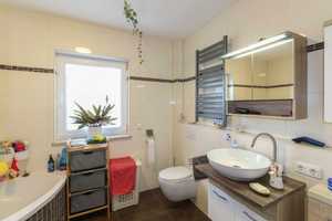 Moderne DHH mit eigenem Garten in Ortsrandlage von Velden! – Landshut (Kreis) – Vorschaubild 18