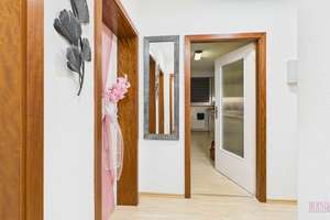 Selbst einziehen oder als Kapitalanlage nutzen: Charmante Erdgeschosswohnung in Bonn-Medinghoven – Europaring  68, 53123 Duisdorf, Bonn – Vorschaubild 3