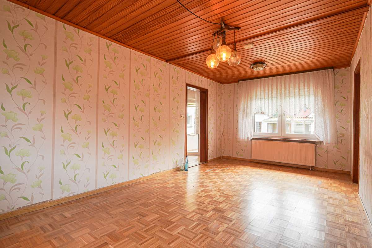 Immobilie in Nentershausen - +++ Geplagtes Einfamilienhaus für die kleine Familie +++ - Bild 3