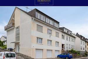 Großzügige Dachgeschosswohnung in Koblenz-Güls mit Balkon und Garage in beliebter Wohnlage
