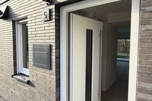 Modernes Neubau Reihenhaus im Grünen in Remscheid, mit Garten, Terrasse und Dachterrasse – Die vollständige Adresse der Immobilie erhältst du vom Anbieter., 42859 Bliedinghausen, Remscheid – Vorschaubild 3