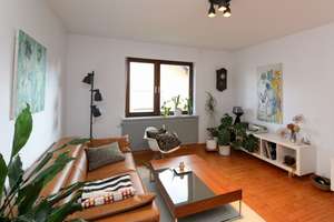 Zweifamilienhaus mit Garten und Doppelgarage in Neuhof- Hattenhof – Die vollständige Adresse der Immobilie erhältst du vom Anbieter., 36119 Neuhof – Vorschaubild 4
