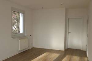 Sonnige 3-Raumwohnung im GRÜNEN sucht neuen Mieter – Albert-Schweitzer-Straße 18, 9116 Altendorf, Chemnitz – Vorschaubild 3