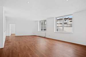 Tolle Citywohnung mit Balkon in diskreter Innenhoflage – Die vollständige Adresse der Immobilie erhältst du vom Anbieter., 70178 Rathaus, Stuttgart – Vorschaubild 2