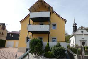 Wohnhaus mit Doppelgarage im Jahr 2024  neu voller Wärmeschutz  &  PV Anlage 15 kW – Steinhauserstraße 26, 97483 Eltmann – Vorschaubild 2
