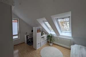 Tolle 2,5-Zimmer-DG-Wohnung mit Ausblick – Endelbangstraße 23, 70569 Dachswald, Stuttgart – Vorschaubild 9
