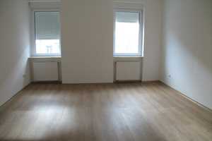 GUT AUFGETEILTE 3-ZIMMERWOHNUNG IN EINEM ALTBAU IN DER PFORZHEIMER-SÜDWESTSTADT – Bleichstraße 109, 75173 Pforzheim – Vorschaubild 2