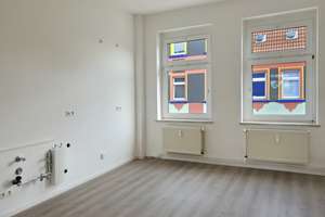 Mit Video: Viel Platz in 2 Zimmern mit großer Küche und Balkon! – Otto-Richter-Straße 45, 39116 Sudenburg, Magdeburg – Vorschaubild 16