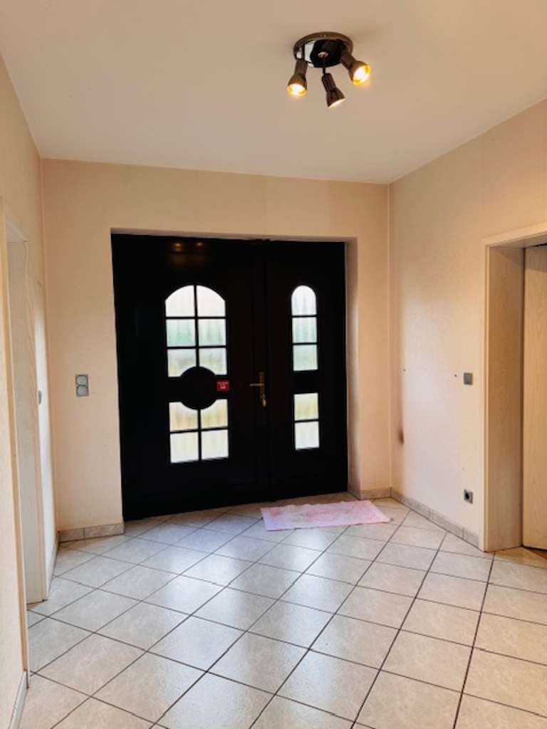 Immobilie in Petershagen/Eggersdorf - Großes Architektenhaus mit Sauna in ruhiger Lage von Eggersdorf! - Bild 1