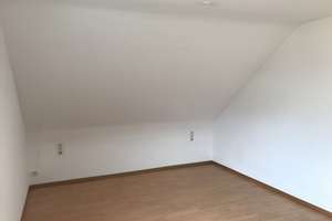 Günstige, gepflegte 2-Zimmer-Maisonette-Wohnung mit Einbauküche in Saarbrücken – Die vollständige Adresse der Immobilie erhältst du vom Anbieter., 66113 Malstatt, Saarbrücken – Vorschaubild 4
