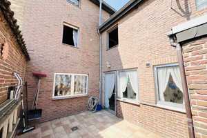 • Ihr neues zu Hause • Renovierungsbedürftiges Reihenhaus mit einem charmanten Innenhof • – Wickrather Str. 25, 41363 Neuss (Rhein-Kreis) – Vorschaubild 2