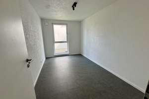 Großzügige 4,5-Zimmer-Wohnung in Sulzfeld mit Küche, Garten, Terrasse und Keller – Kleiststr. 4, 75056 Sulzfeld – Vorschaubild 10